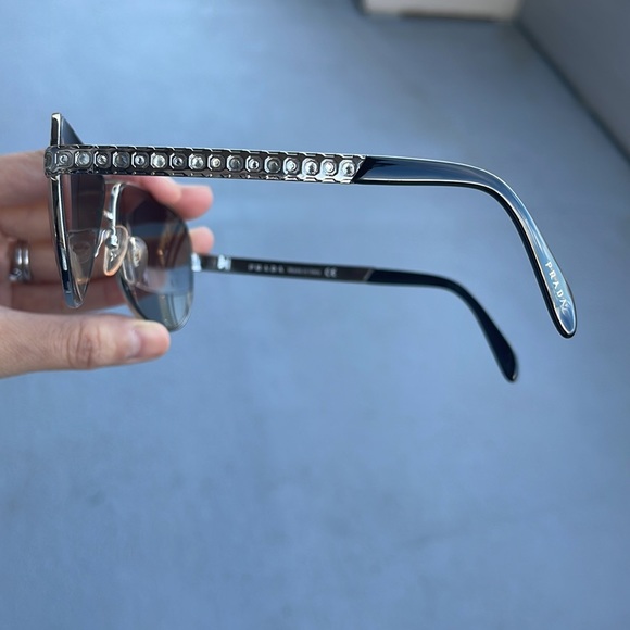 Prada sunglasses with sprinkles - Picture 2 of 8